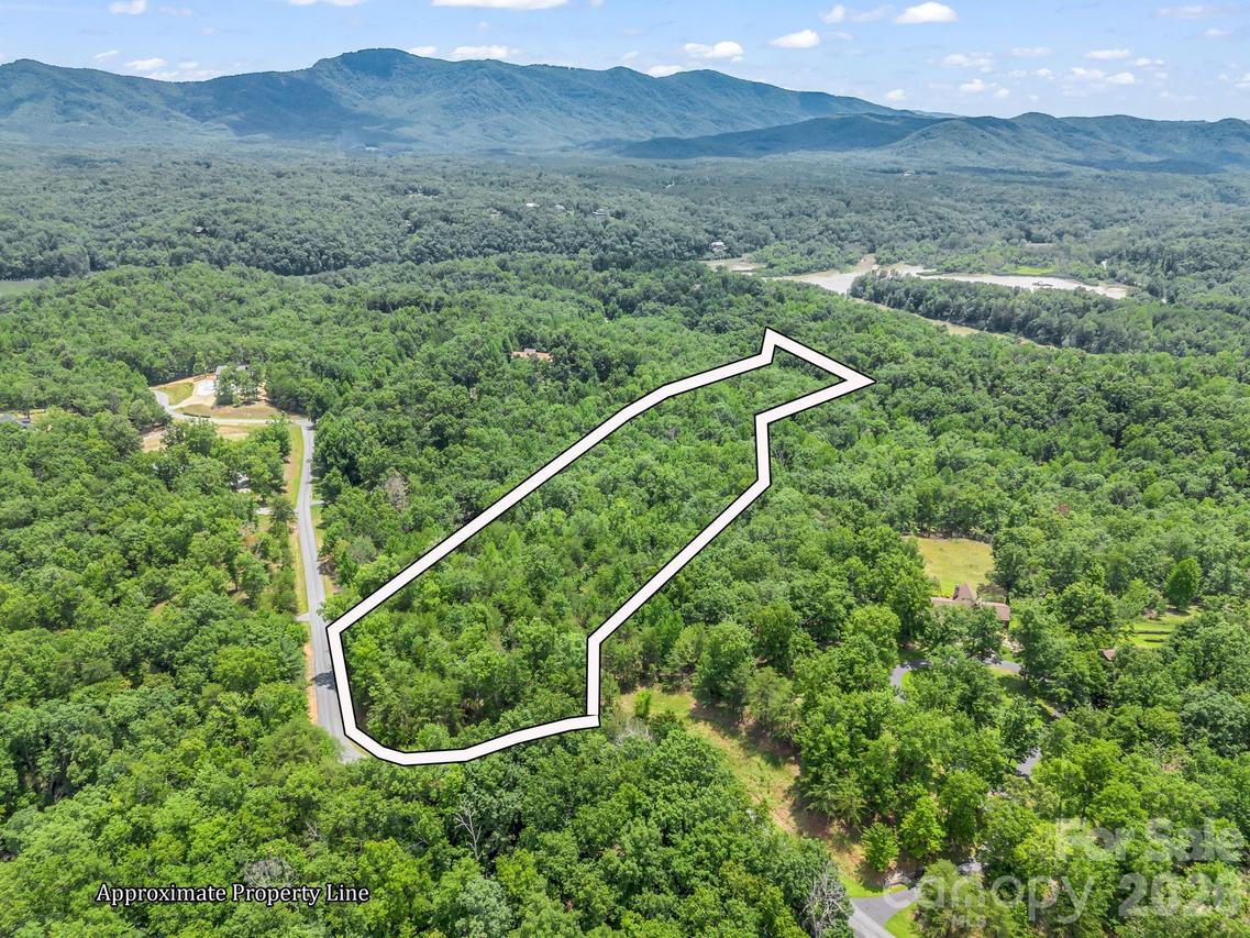 North Park Ln. #33, Mill Spring, NC 28756