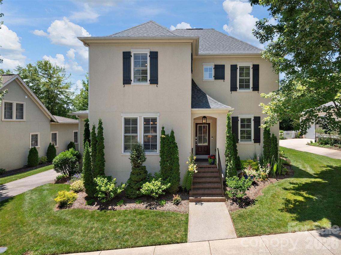 21 Dayflower Dr., Asheville, NC 28803