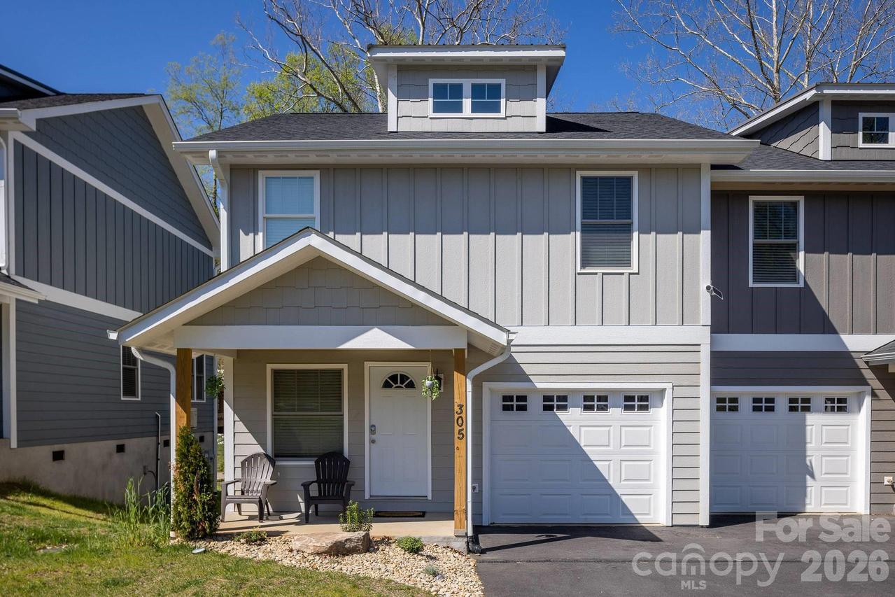 305 Jenna Clare Ln., Asheville, NC 28803