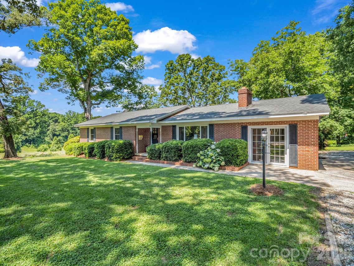 184 Edwards St., Rutherfordton, NC 28139