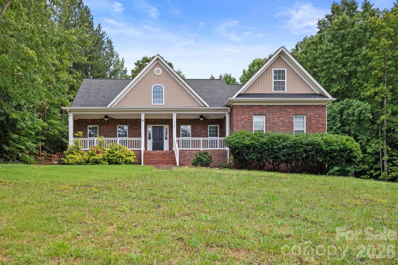 2544 Short Cedar Tr., Alexis, NC 28006