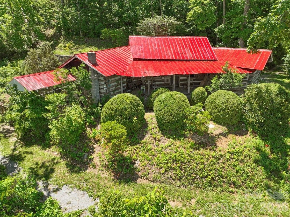 8709 Hwy 226a Hwy., Little Switzerland, NC 28749