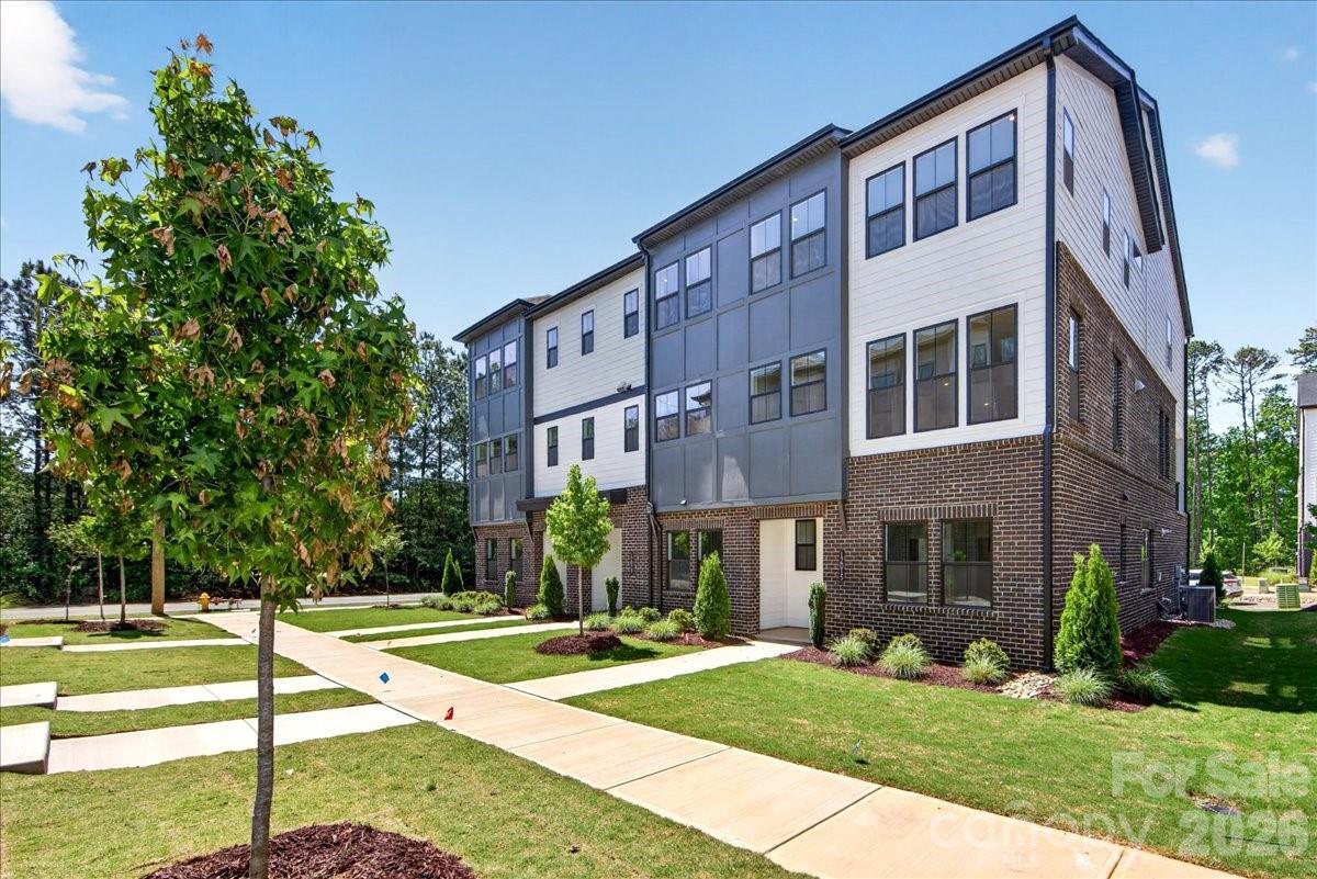 12015 Elsa Ln., Charlotte, NC 28277