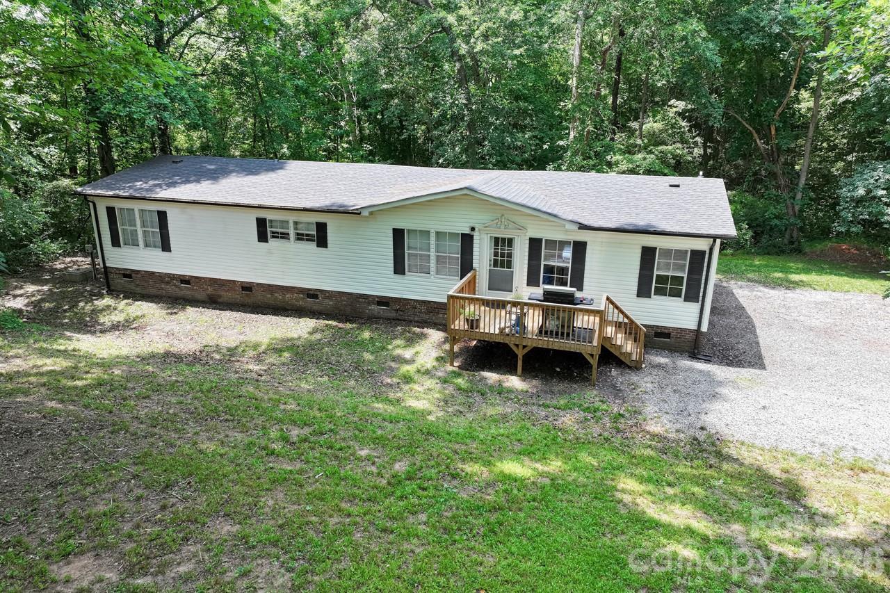4265 Dry Pond Ln., Conover, NC 28613