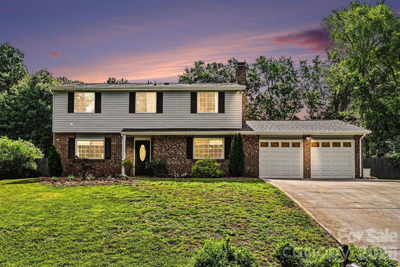5821 Shadow Creek Rd., Charlotte, NC 28226