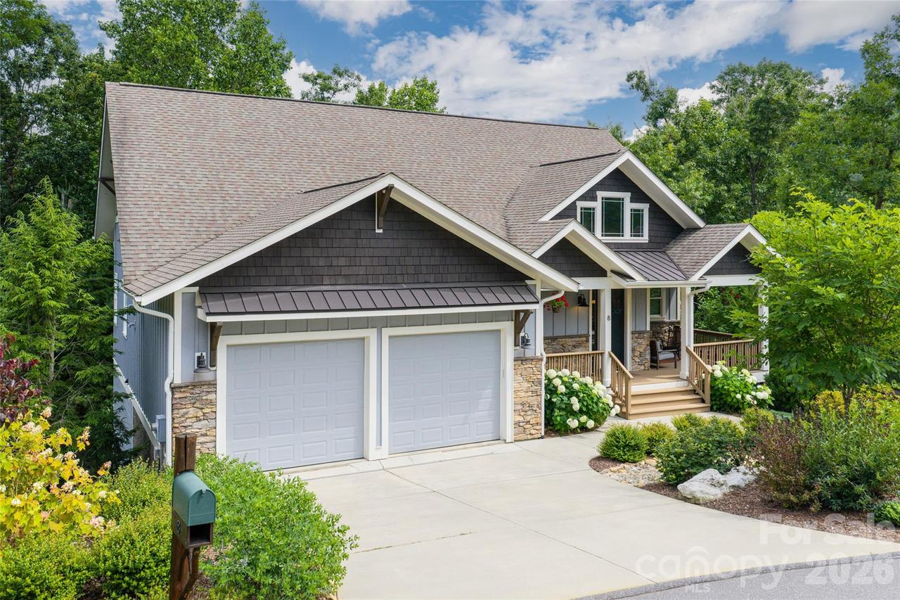 8 Sugarland Ridge Rd., Fairview, NC 28730