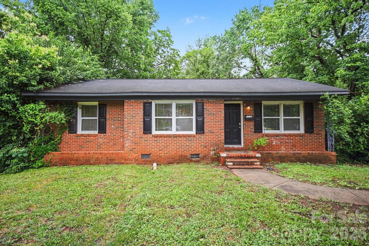 3700 Sargeant Dr., Charlotte, NC 28217