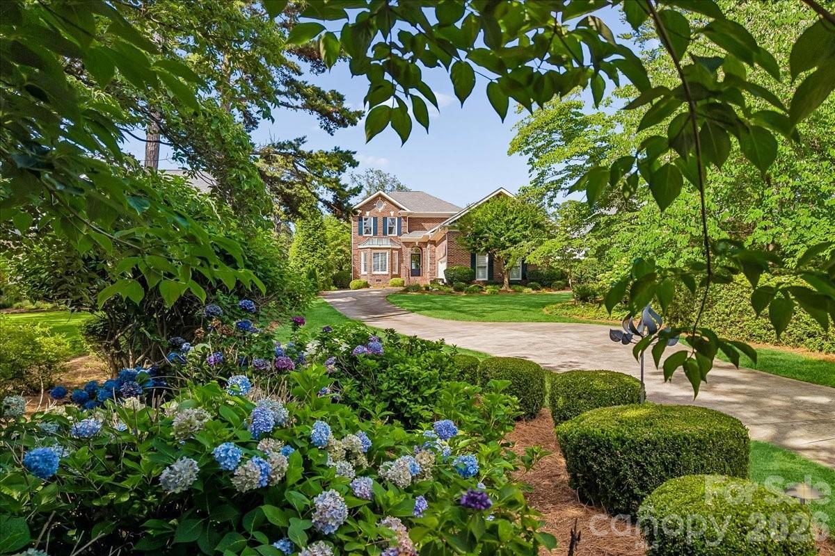 17229 Green Dolphin Ln., Cornelius, NC 28031