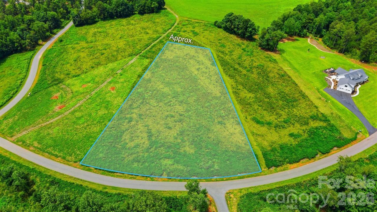 2093 Crestone Way, Connelly Springs, NC 28612