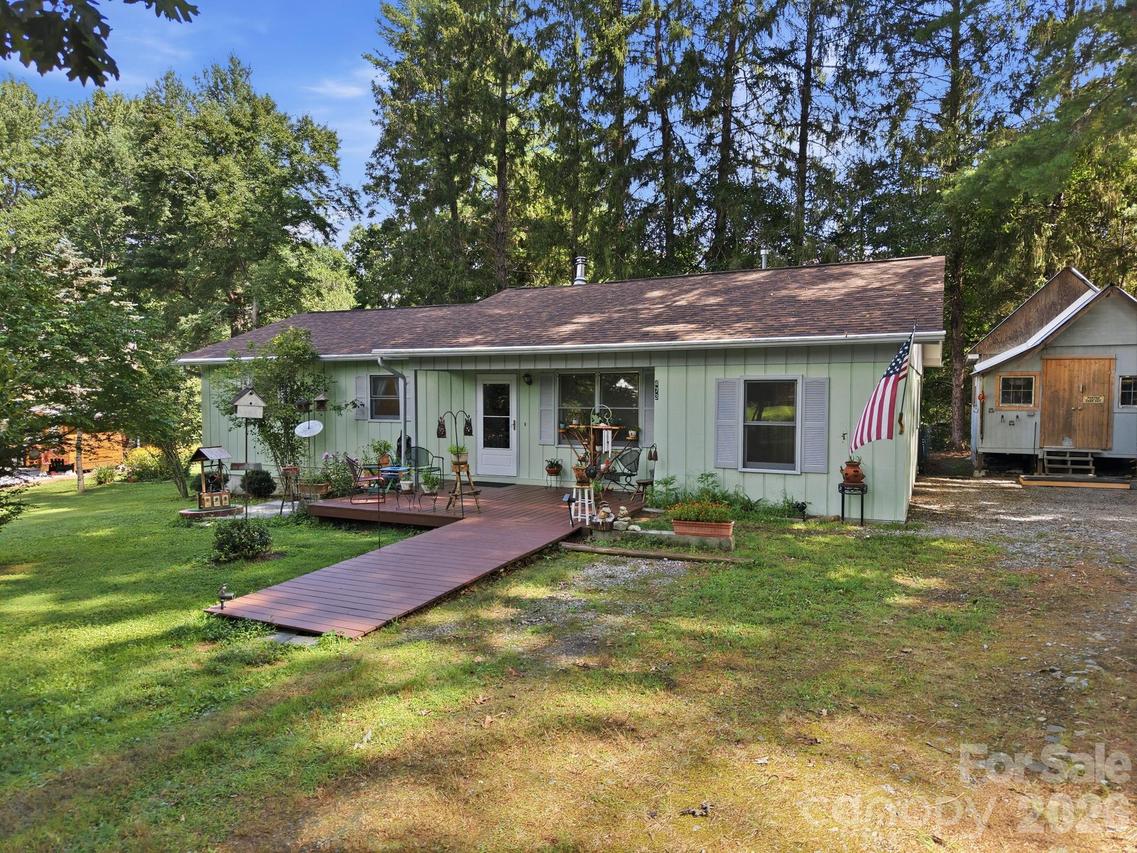 473 King William Rd., Hendersonville, NC 28739