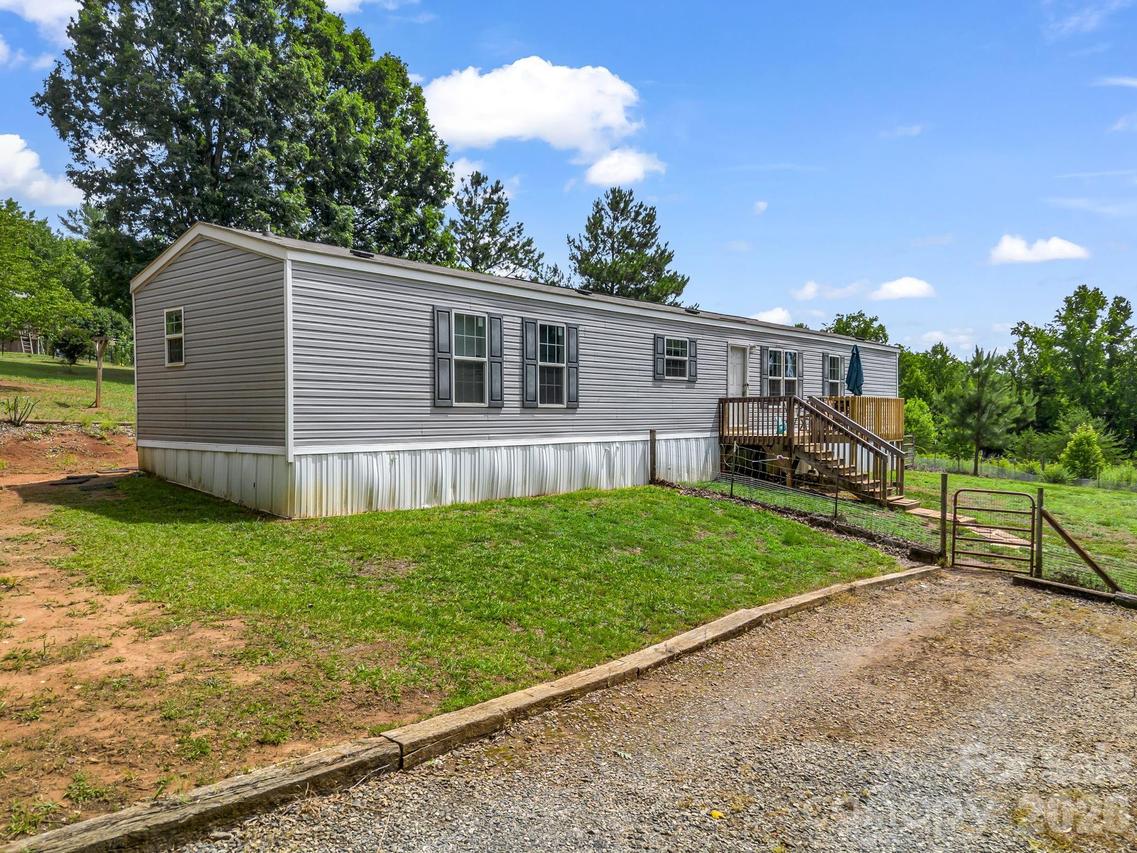 110-1 Judy Rd., Casar, NC 28020
