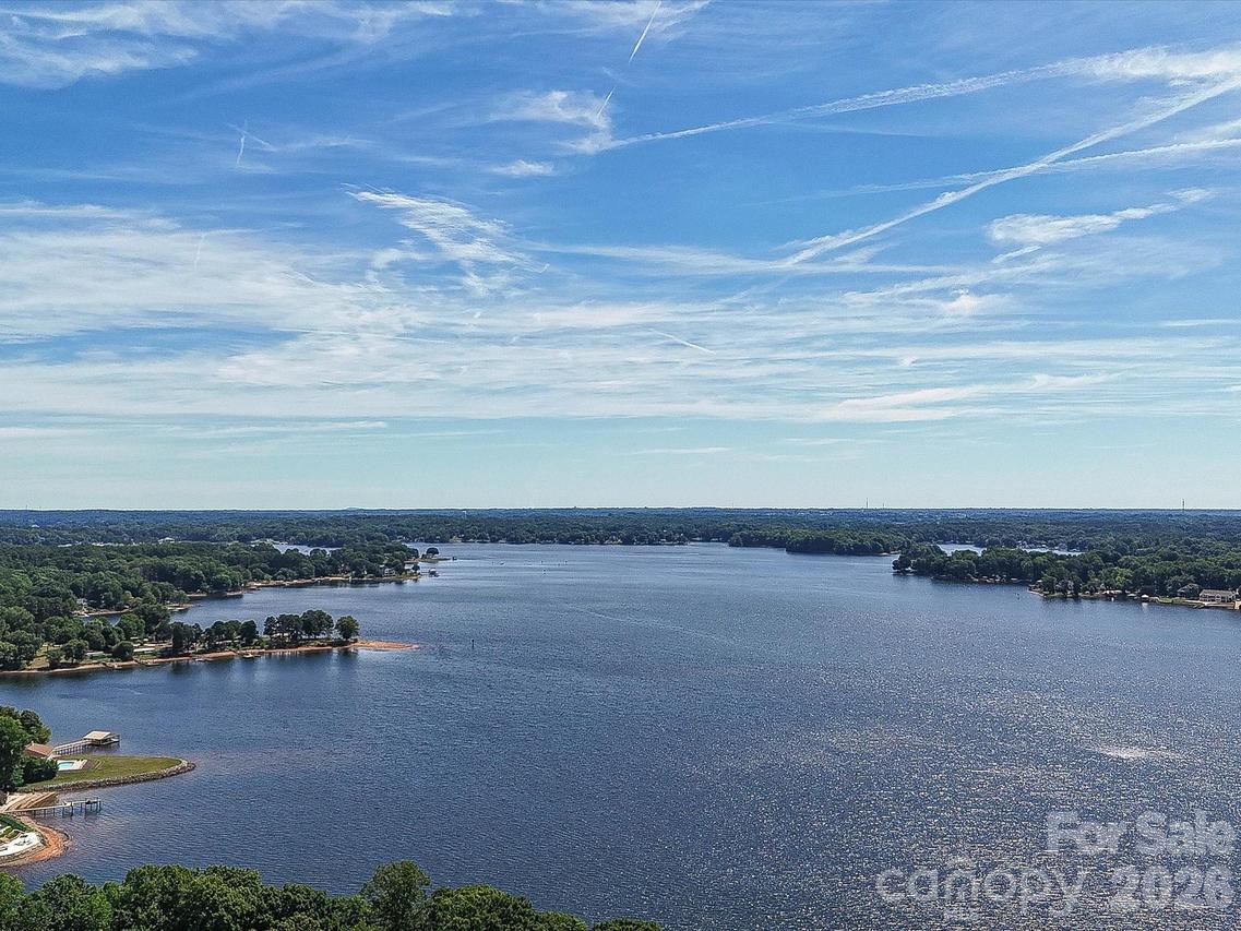 8793 Peninsula Dr., Terrell, NC 28682