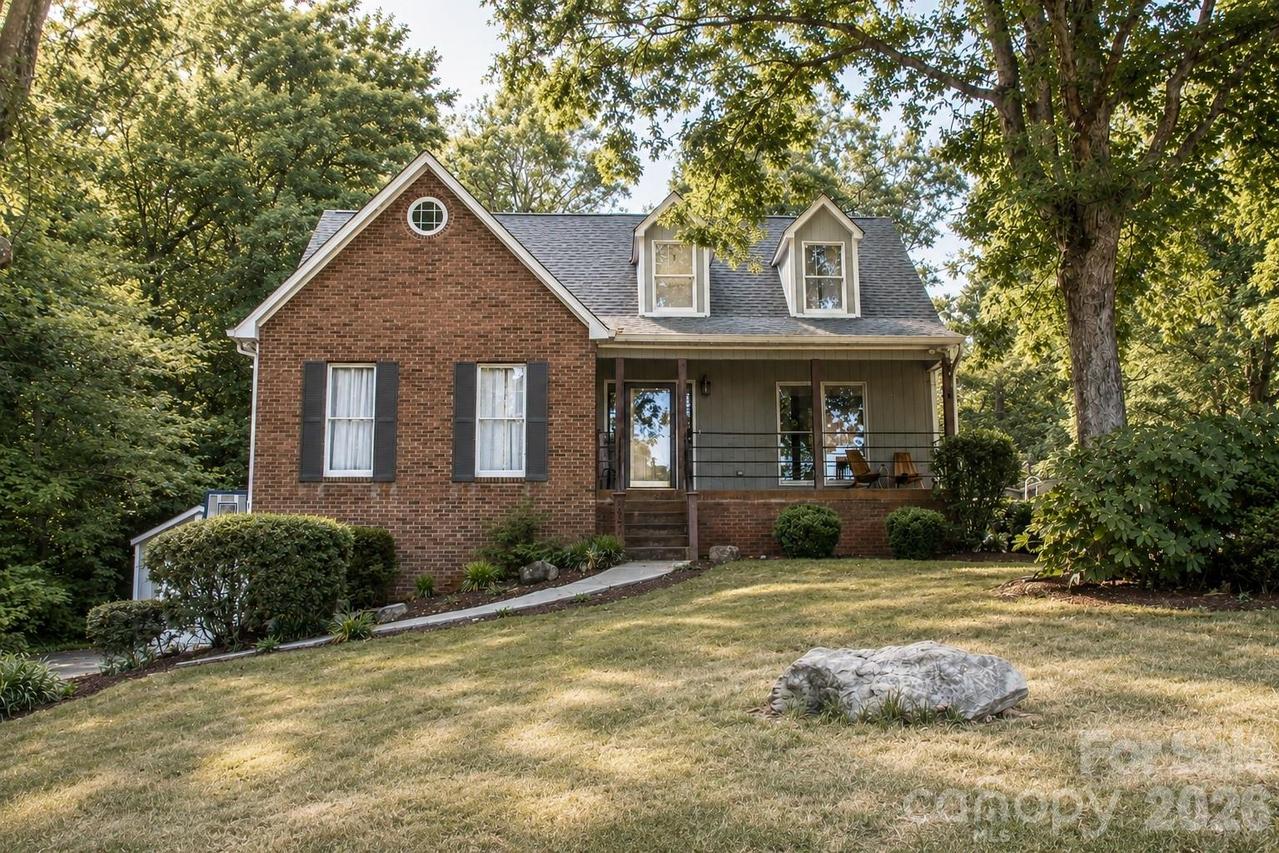 7947 Lakeview Dr., Denver, NC 28037