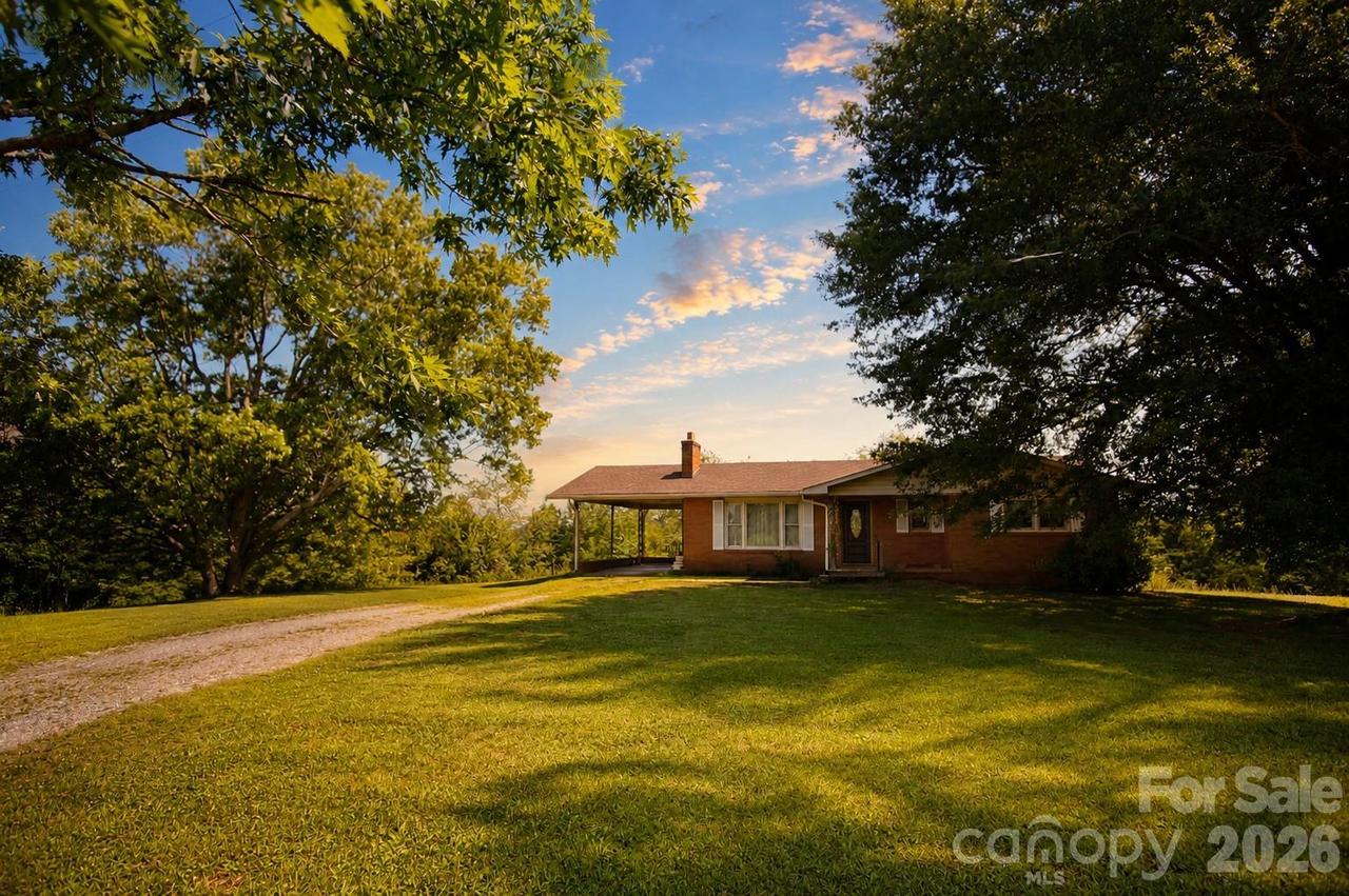 360 Davenport Rd., Rutherfordton, NC 28139