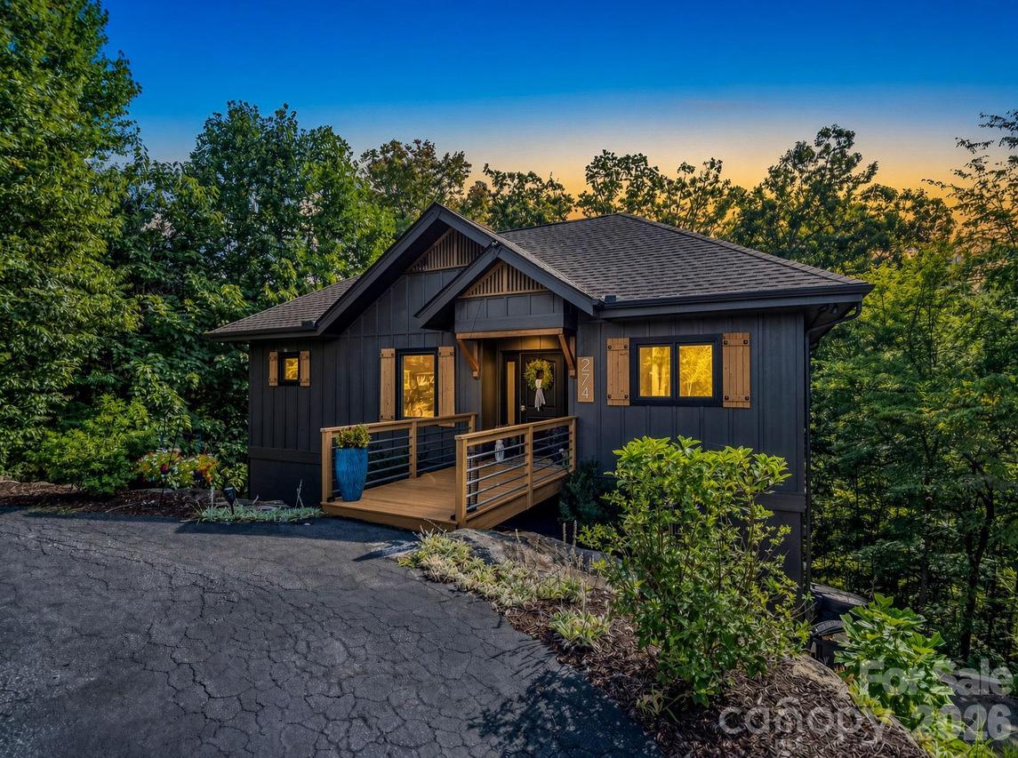 274 Hawks Nest Tr., Lake Lure, NC 28746