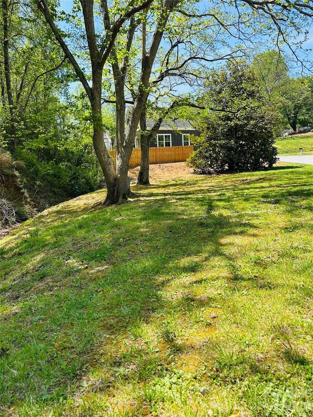 128 W Orchard St., Old Fort, NC 28762