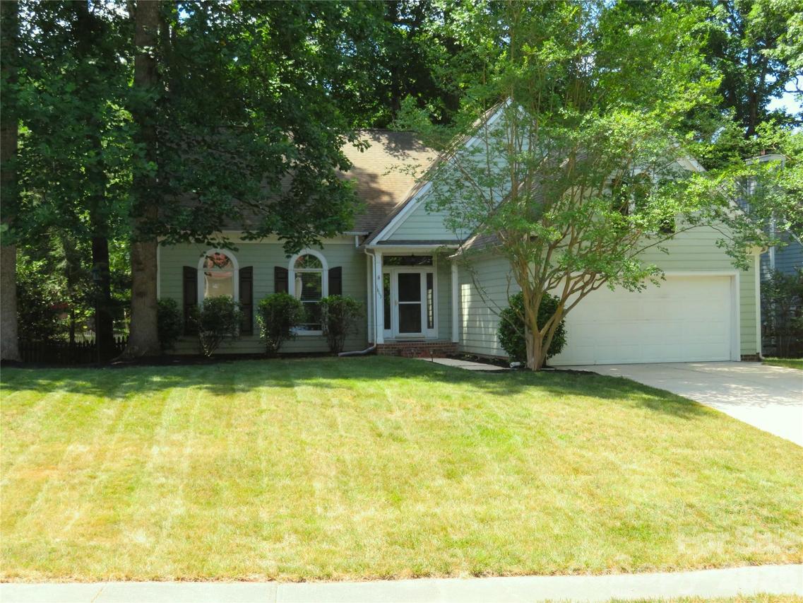 1843 Tanfield Dr., Matthews, NC 28105