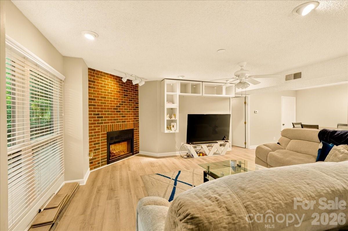 1608 Sharon Rd. #47, Charlotte, NC 28210