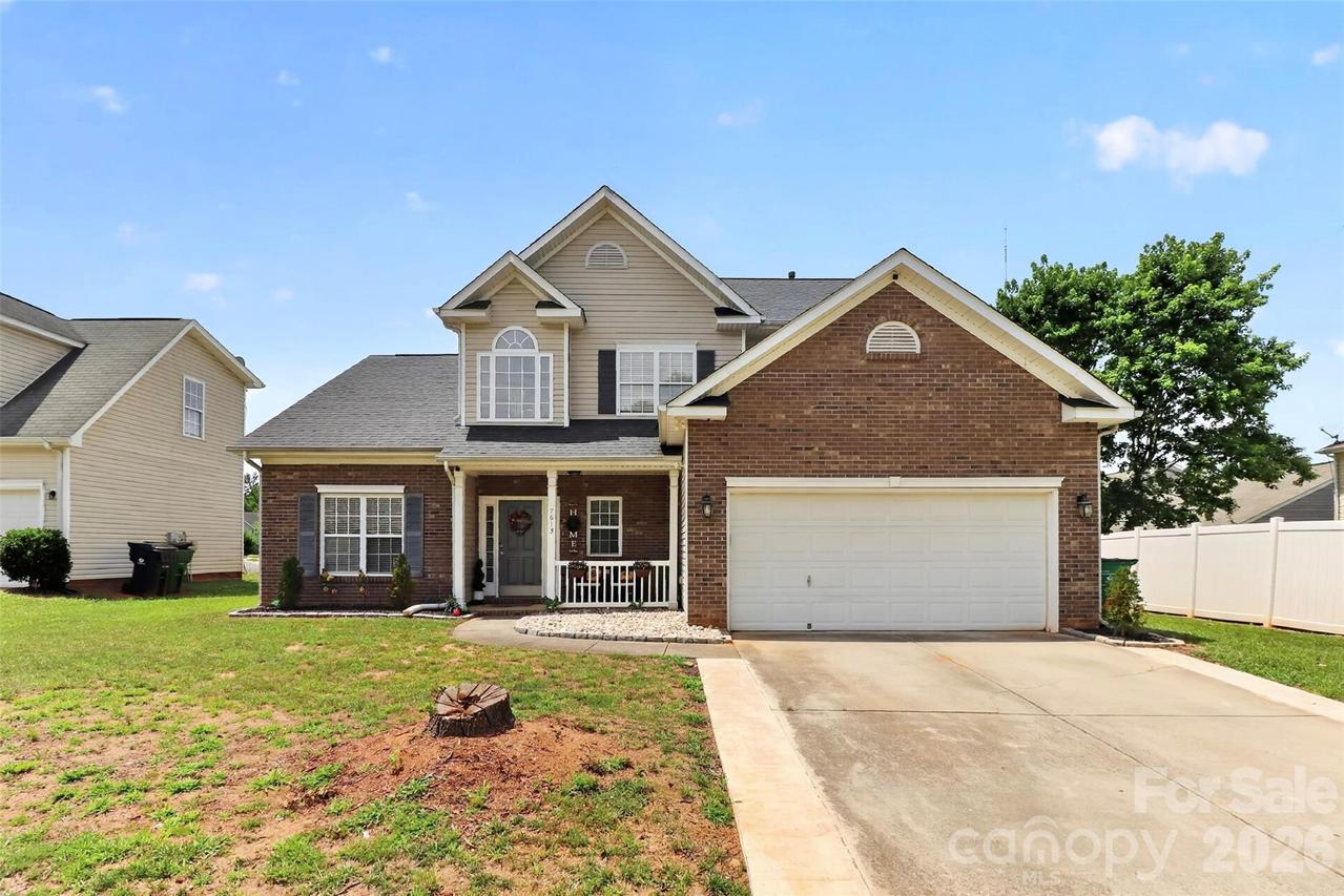 7613 Deluca Dr., Charlotte, NC 28215