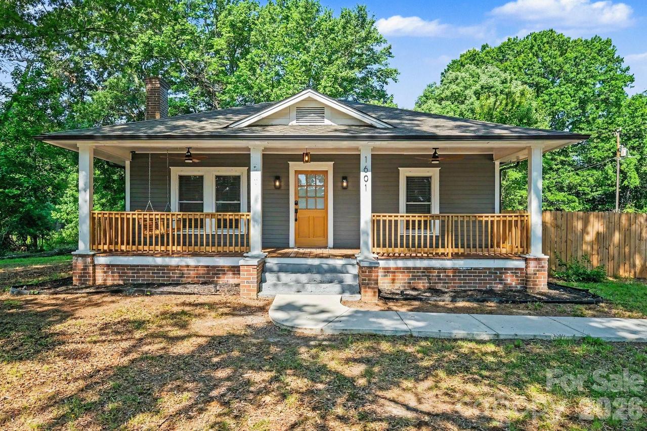 1601 Lawing Rd., Charlotte, NC 28216