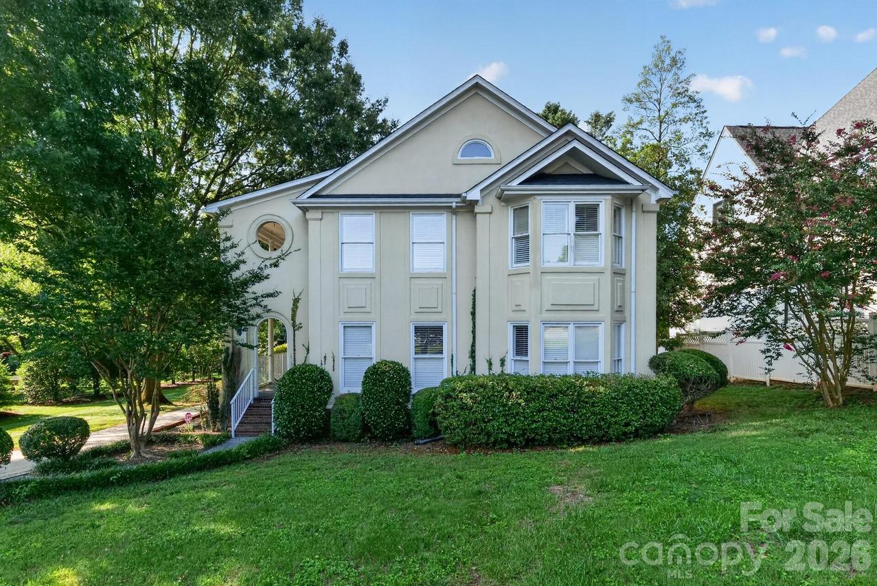 516 Shelton St., Charlotte, NC 28270