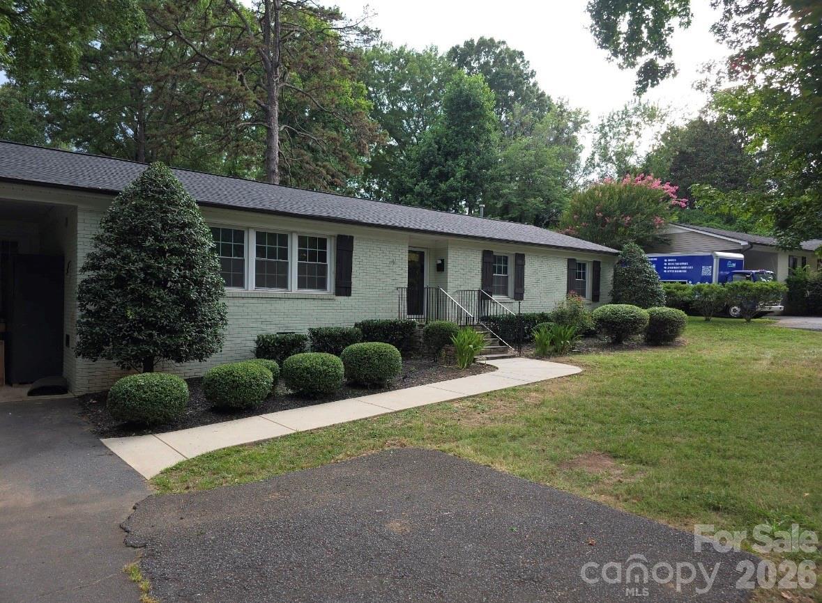 4124 Randolph Rd., Charlotte, NC 28211