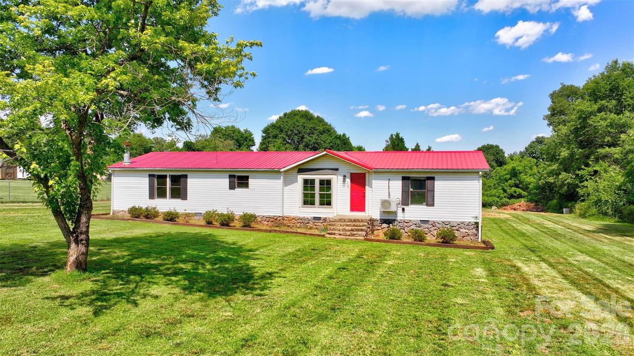 2596 Midnight Dr., Claremont, NC 28610