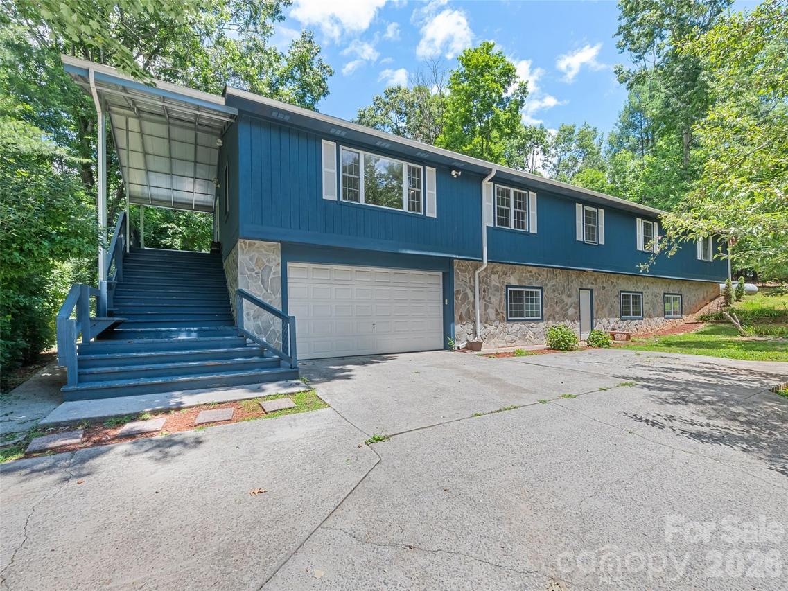 18 Bran Rick Ln., Arden, NC 28704
