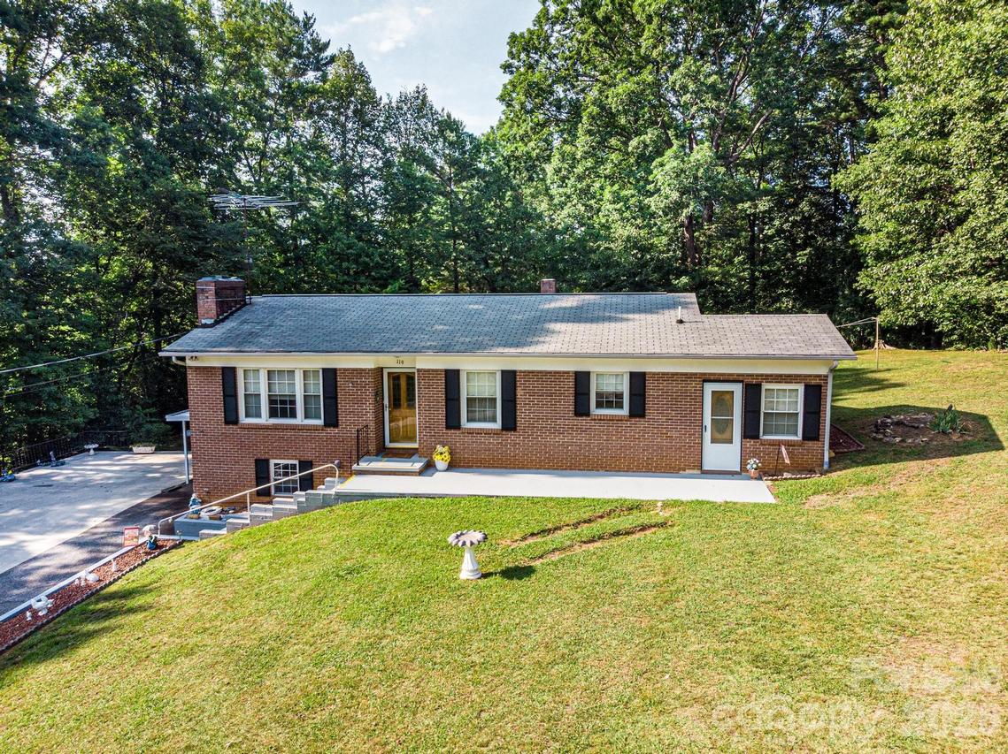 119 Foothill Dr., Lenoir, NC 28645