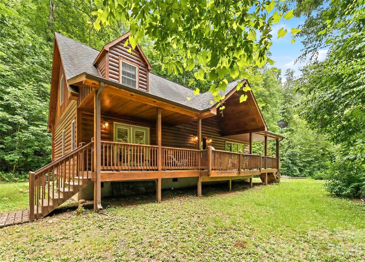 229 Rippling Brook Rd., Sylva, NC 28779
