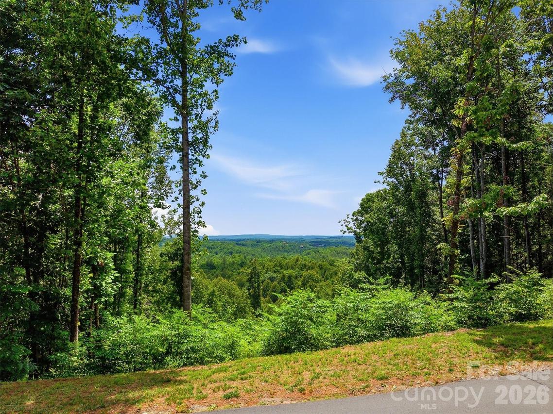 1288 Johns Ridge Pkwy. #245, Lenoir, NC 28645