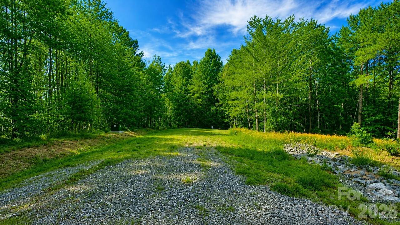 CB17 Emerald Ct., Lenoir, NC 28634