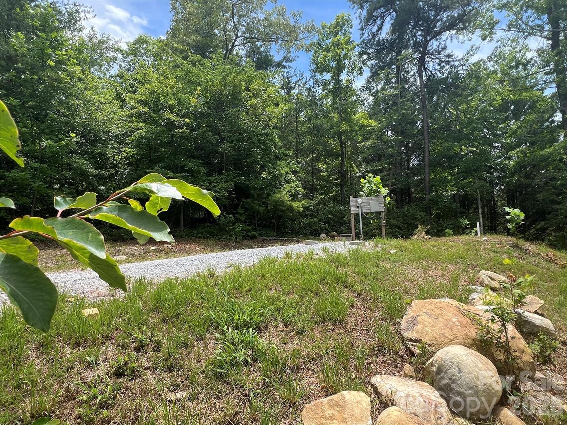 366 Dobsons Knob Loop #7, Marion, NC 28752
