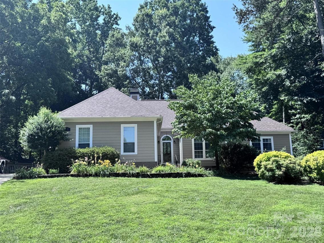 12500 Cedarford Ct., Huntersville, NC 28078