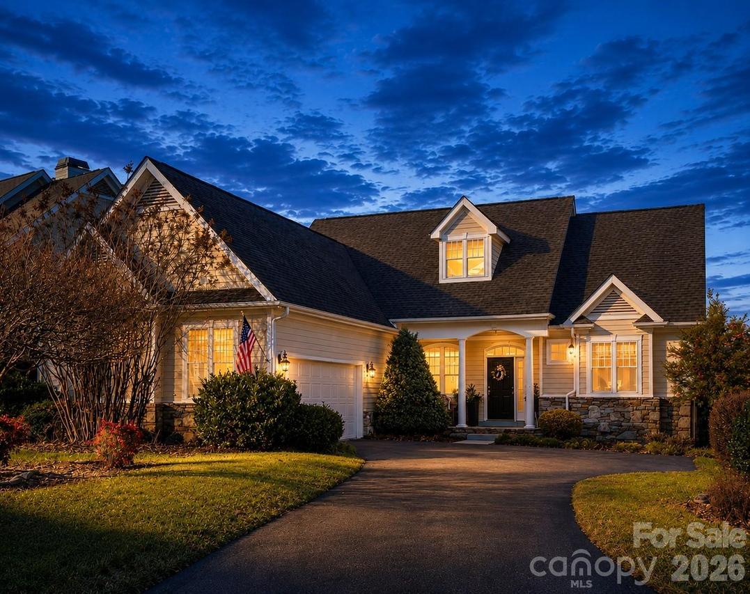 40 Bunker Ct., Mills River, NC 28759