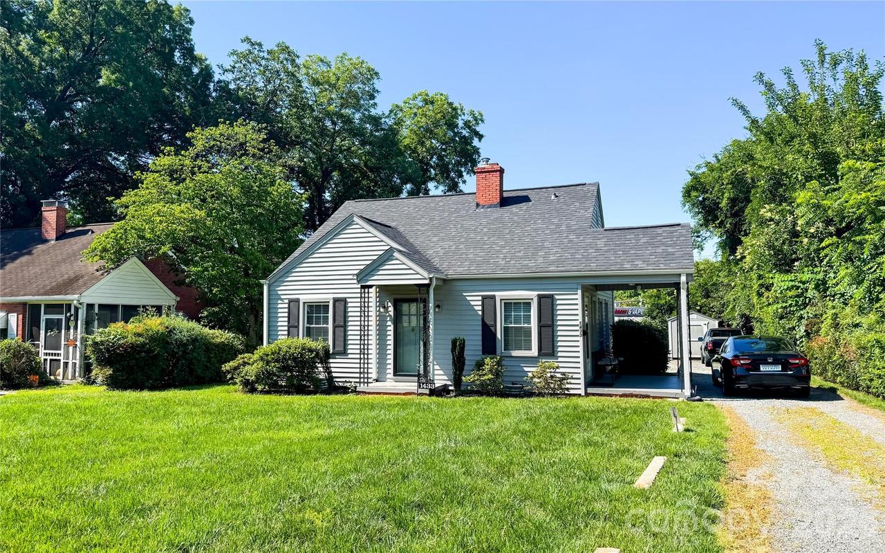 1433 Kimberly Rd., Charlotte, NC 28208