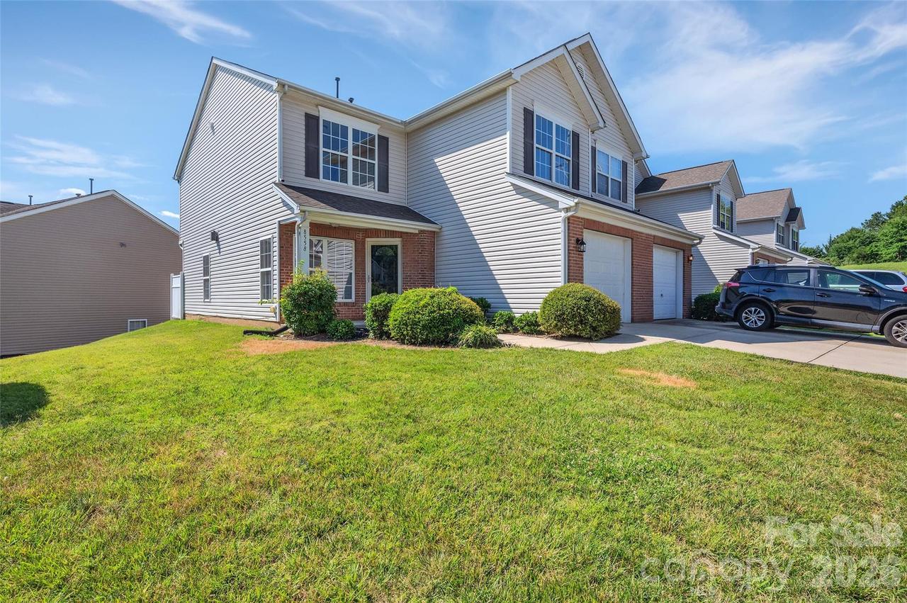 8558 Carolina Lily Ln., Charlotte, NC 28262