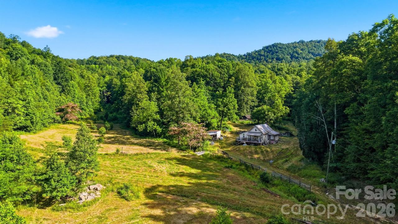 2784 St John Rd., Lenoir, NC 28645