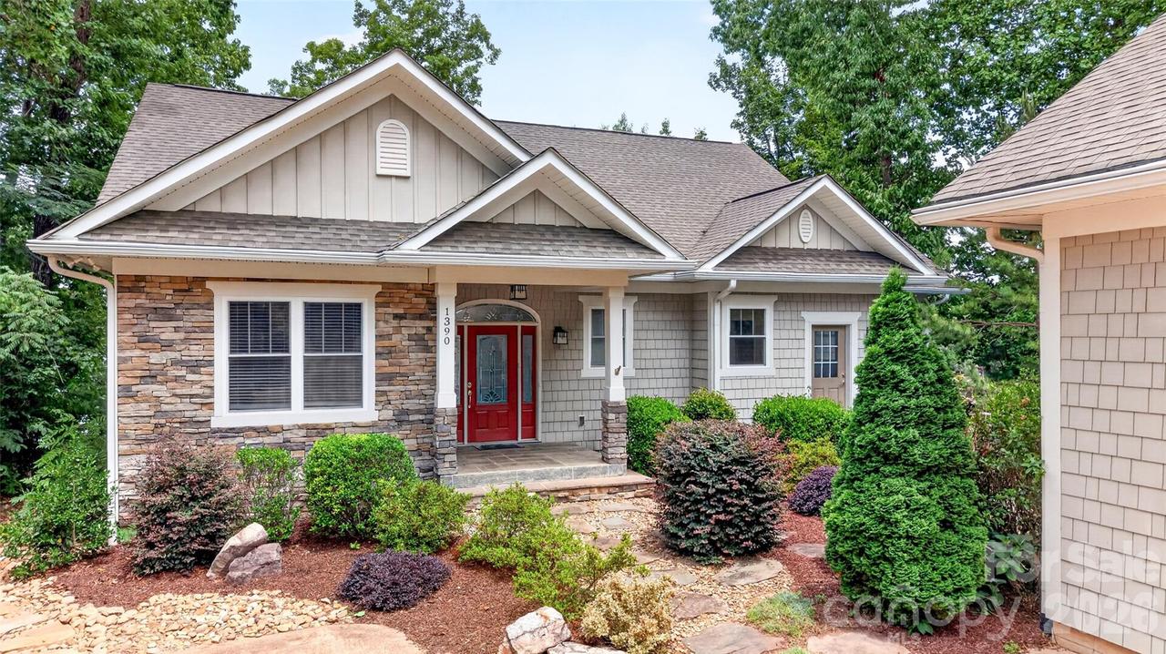 1390 Langdon Rd., Sherrills Ford, NC 28673