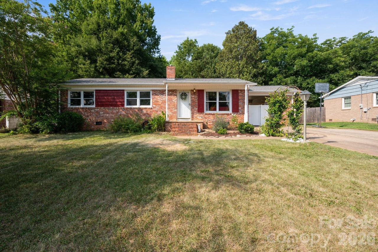 203 Kenwood Dr., Shelby, NC 28150