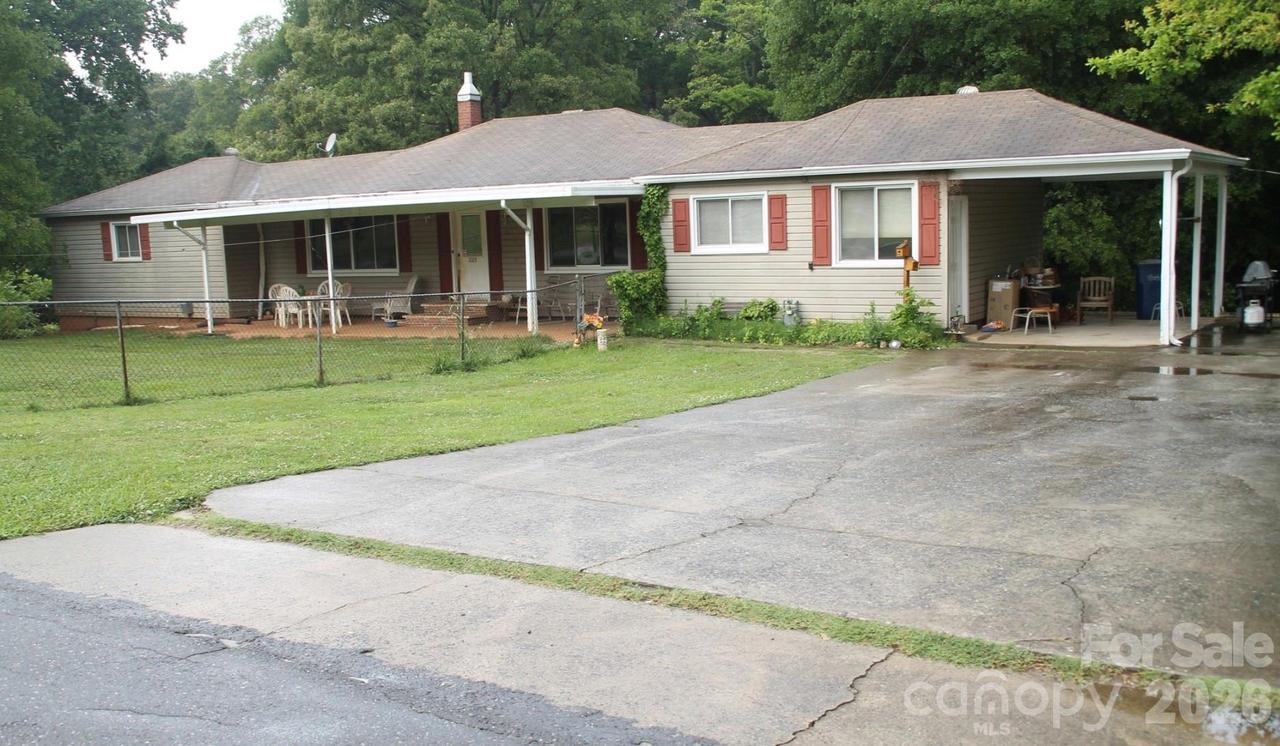 225 Ferstl Ave., Belmont, NC 28012