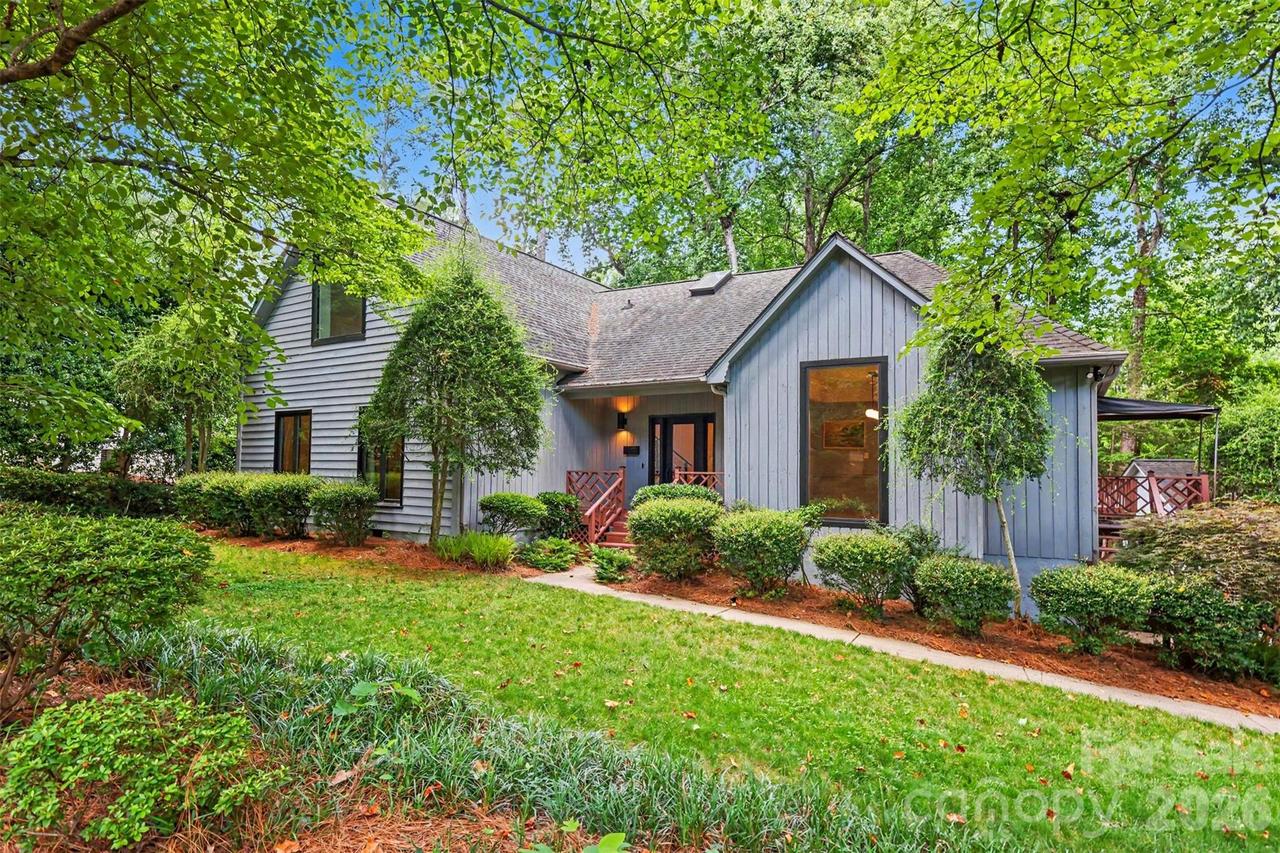 5123 Randolph Rd., Charlotte, NC 28211