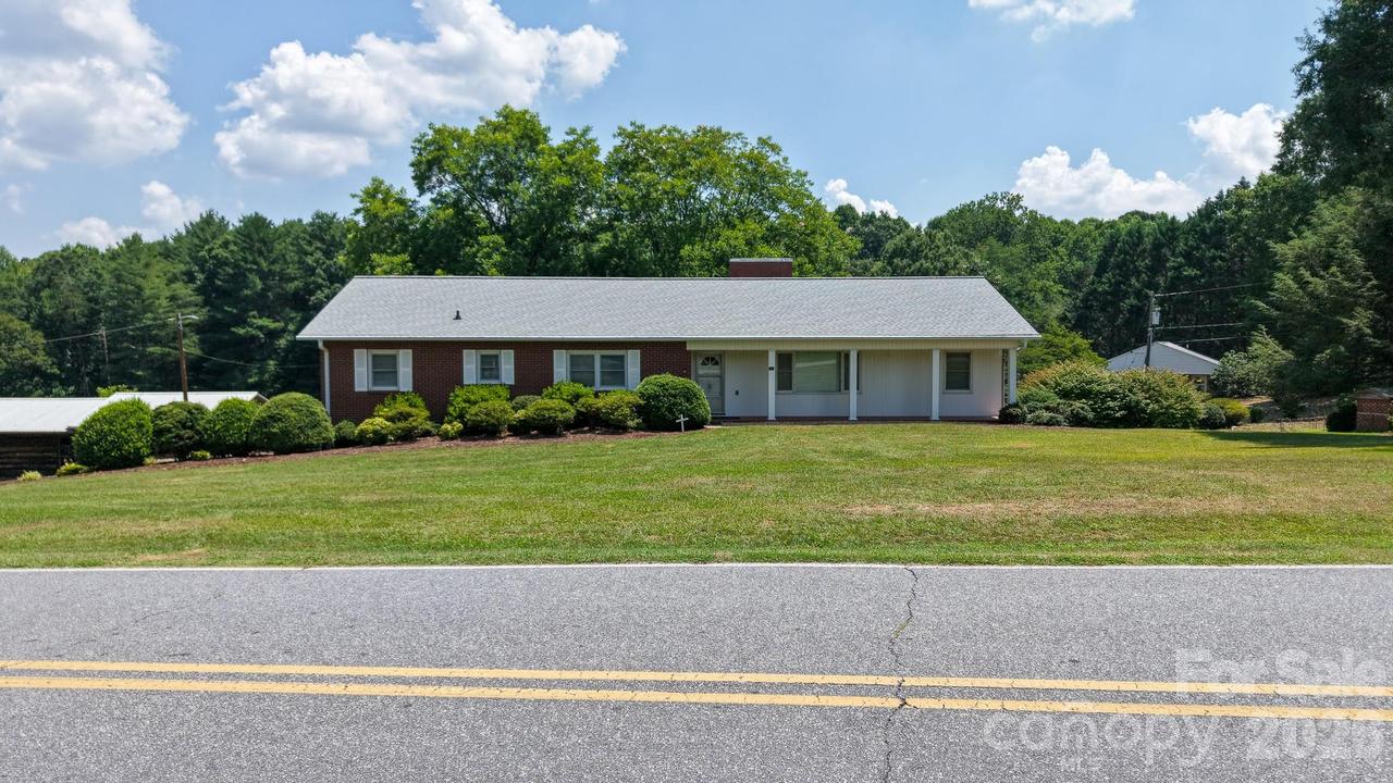 390 Airport Rd., Taylorsville, NC 28681