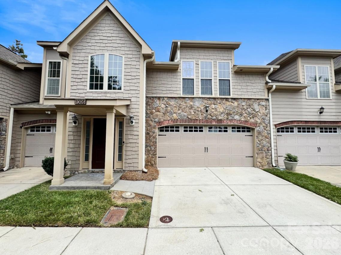 1005 Stuarts Landing Dr., Cramerton, NC 28032