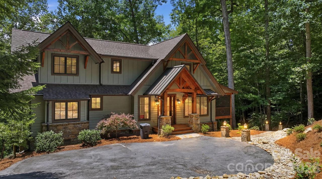 185 Songcatcher Ct., Tuckasegee, NC 28783