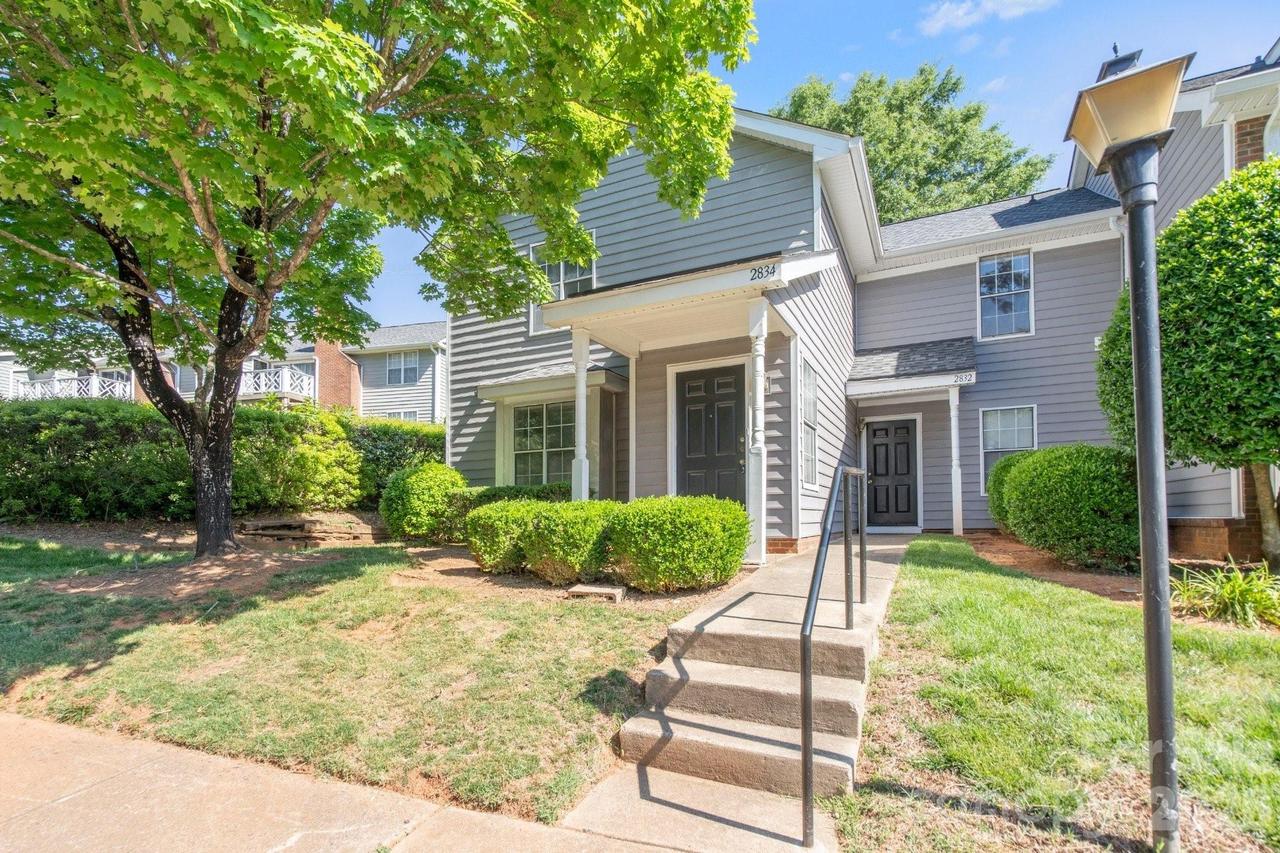 2834 Iron Gate Ln., Charlotte, NC 28212