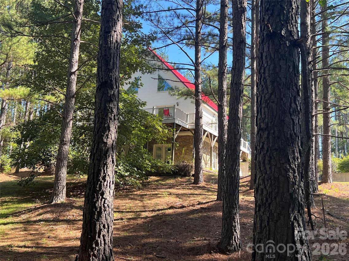 651 Dills Rd., Rutherfordton, NC 28139