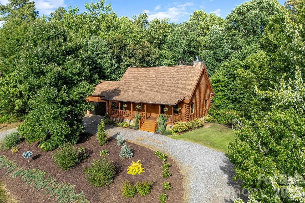 133 Folkstone Rd., Mooresville, NC 28117