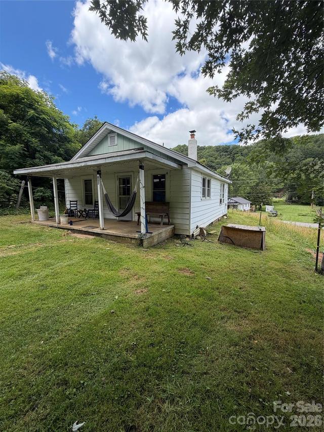 691 Old Balsam Rd., Waynesville, NC 28786