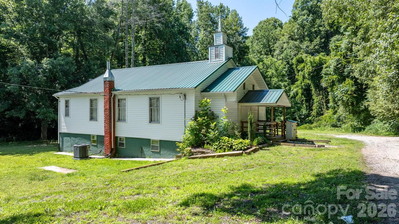 1715 Morningstar Church Rd., Lenoir, NC 28645
